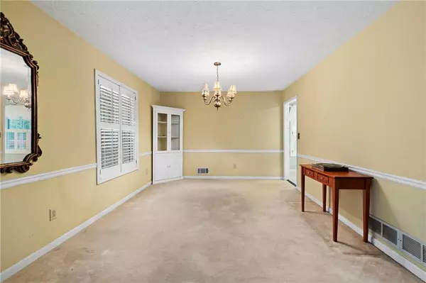 Roswell, GA 30075,545 Longleaf DR