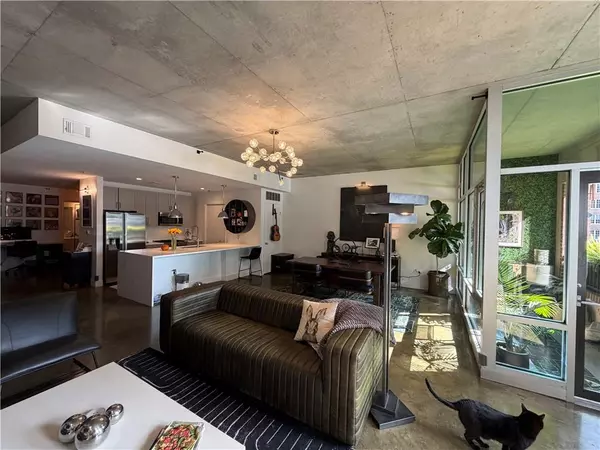 Atlanta, GA 30308,845 Spring ST NW #524