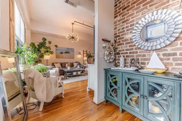 Roswell, GA 30075,1608 Liberty LN