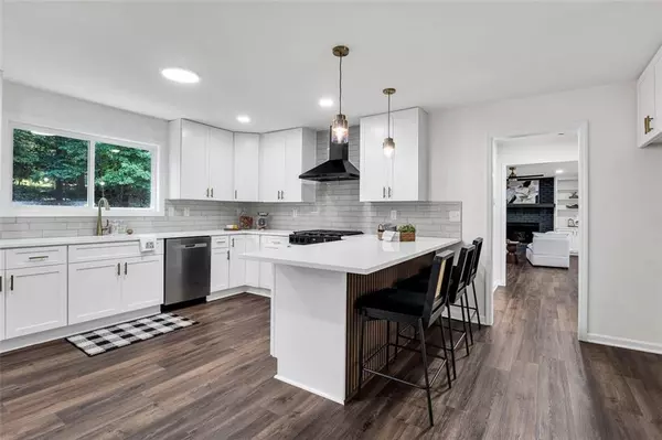 Marietta, GA 30068,529 GREYSTONE TRL