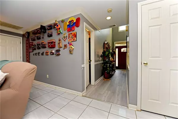 Rome, GA 30165,107 E Clinton DR E