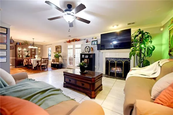 Rome, GA 30165,107 E Clinton DR E