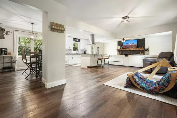 Acworth, GA 30102,5523 Cheyenne DR