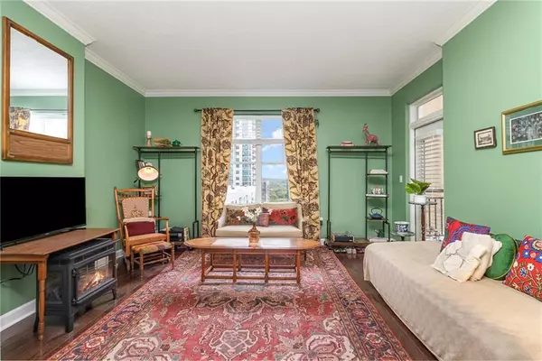 Atlanta, GA 30309,1101 Juniper ST NE #822