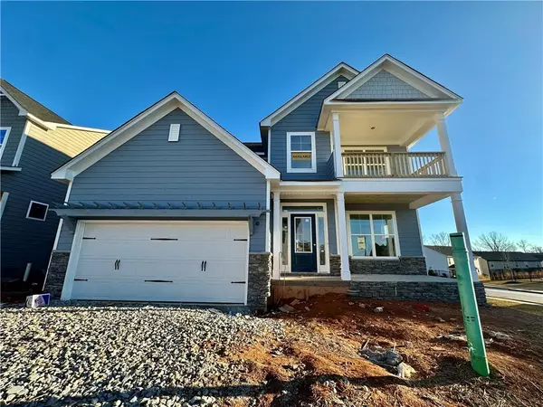 142 Candlewood LN, Hoschton, GA 30548