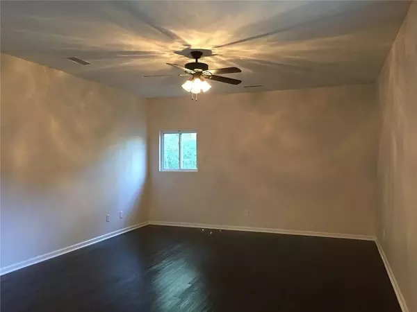 Atlanta, GA 30318,652 S Evelyn PL NW