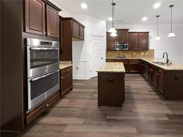 Atlanta, GA 30331,5657 Casa Blanca LN