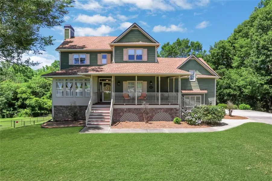 940 PLANTERS PL, Loganville, GA 30052