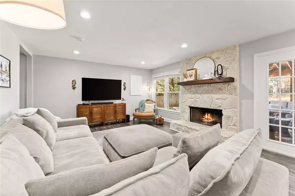 Gainesville, GA 30506,4823 Hiawatha DR