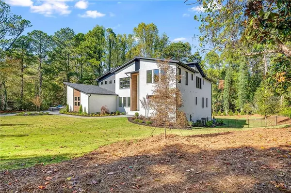 Sandy Springs, GA 30342,1000 Clementstone DR