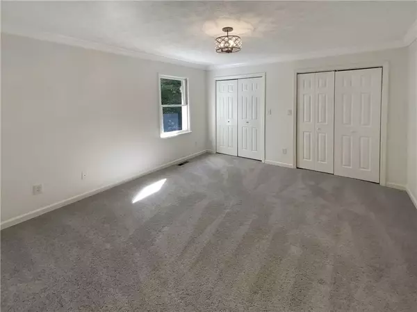 Canton, GA 30114,156 Page PL