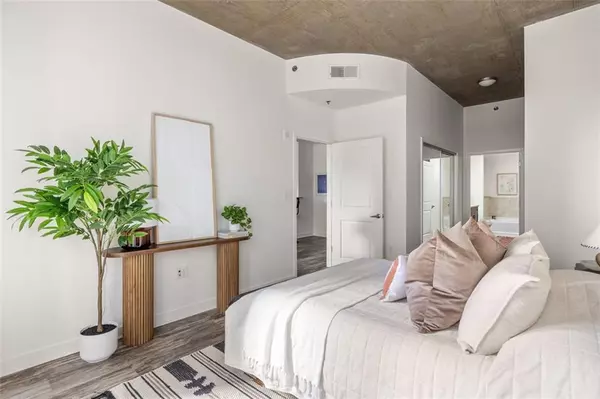 Atlanta, GA 30308,855 PEACHTREE ST NE