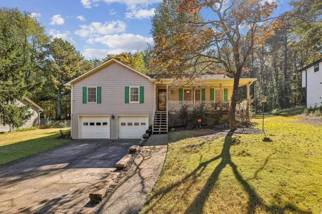 Snellville, GA 30039,3882 Cloudland DR