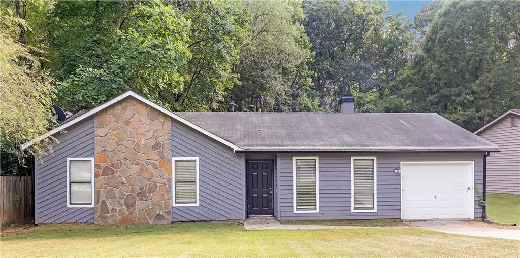 860 Forest PATH, Stone Mountain, GA 30088