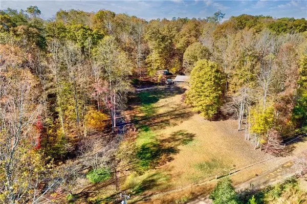 Dahlonega, GA 30533,155 Braeburn LN