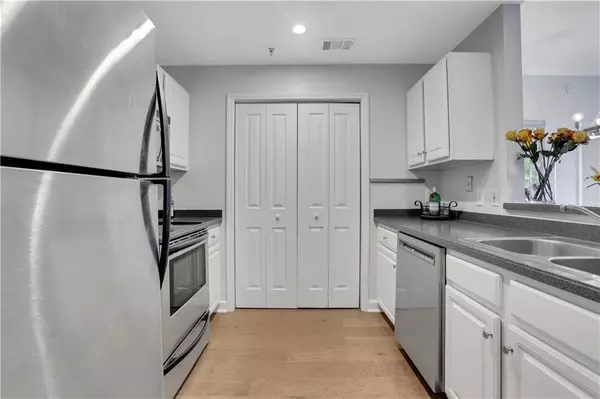 Atlanta, GA 30309,1101 Juniper ST NE #619