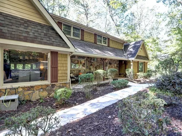 Alpharetta, GA 30022,240 Fairway Ridge DR