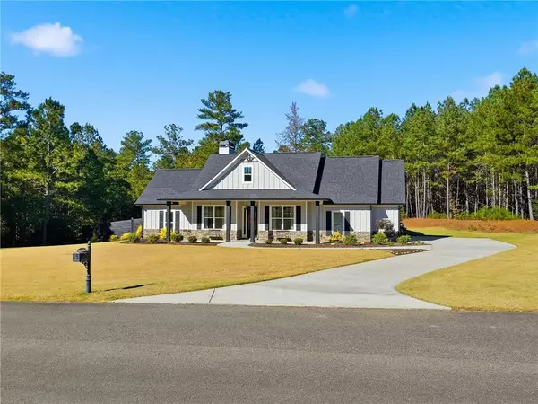 195 Stoneledge DR, Jasper, GA 30143