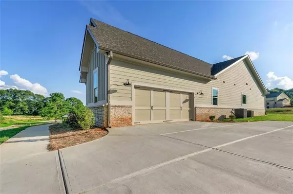 Hoschton, GA 30548,44 Palomino Circle