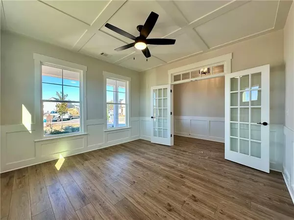 Hoschton, GA 30548,225 Coffee LN