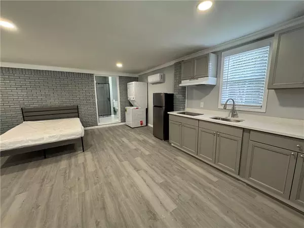 5971 Robin Hood LN, Norcross, GA 30093