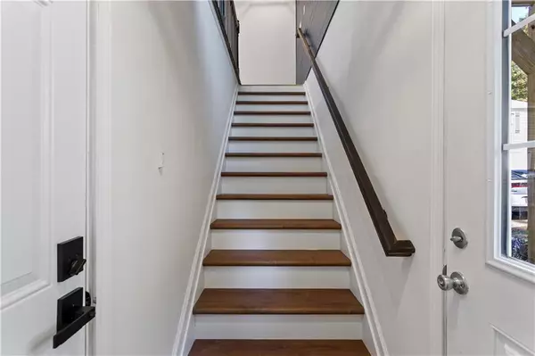 Marietta, GA 30075,1360 Surrey Lane SW