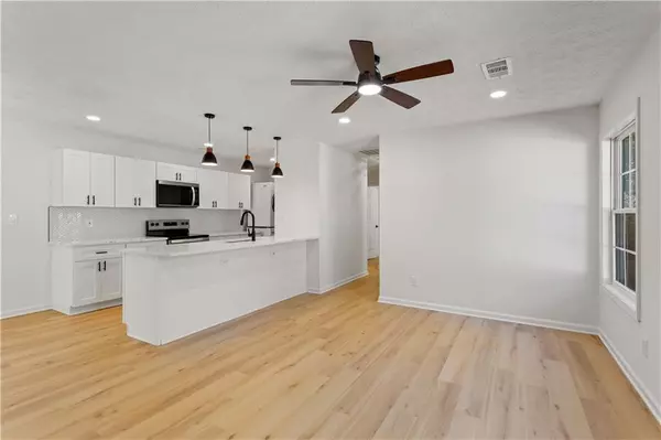 1360 Surrey Lane SW, Marietta, GA 30075