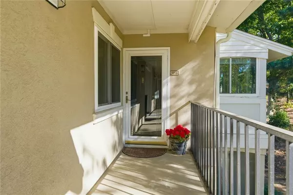 Atlanta, GA 30350,1015 Wingate WAY