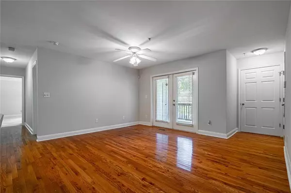 Smyrna, GA 30080,402 Madison LN SE #402