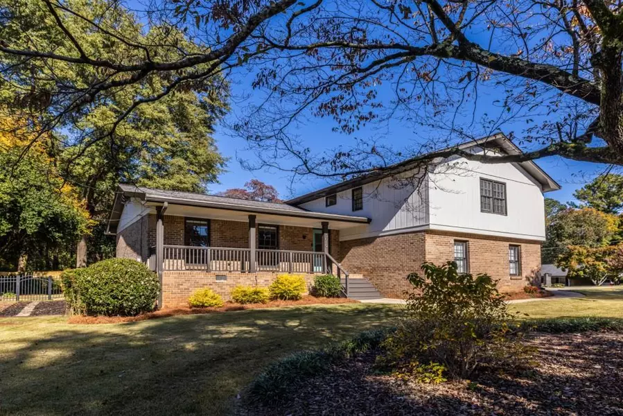 5019 Sandstone CT SW, Lilburn, GA 30047