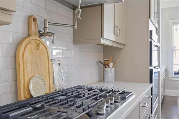 Atlanta, GA 30328,6435 Lucent LN