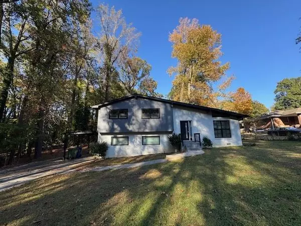 Atlanta, GA 30310,2045 Pine Oak DR SW