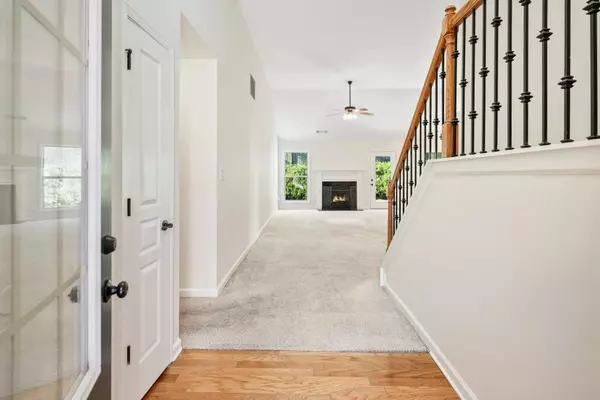 Auburn, GA 30011,738 York View DR