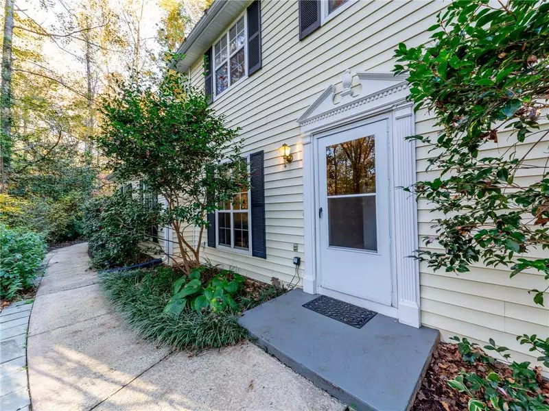 479 Bradshaw LN, Canton, GA 30115