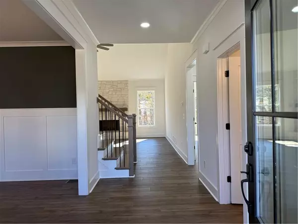 Waleska, GA 30183,994 Cable Road