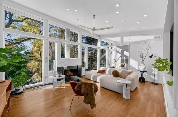 Atlanta, GA 30324,1196 Converse DR NE