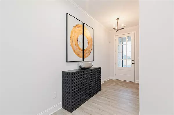 Loganville, GA 30052,870 Leraes WAY