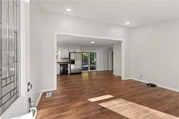 Marietta, GA 30066,572 Dover ST