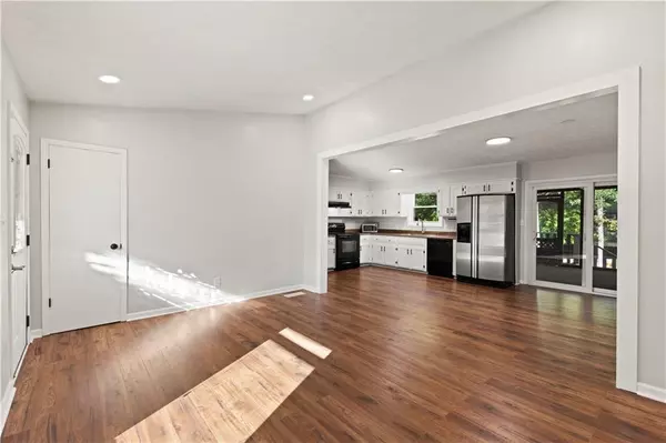 Marietta, GA 30066,572 Dover ST