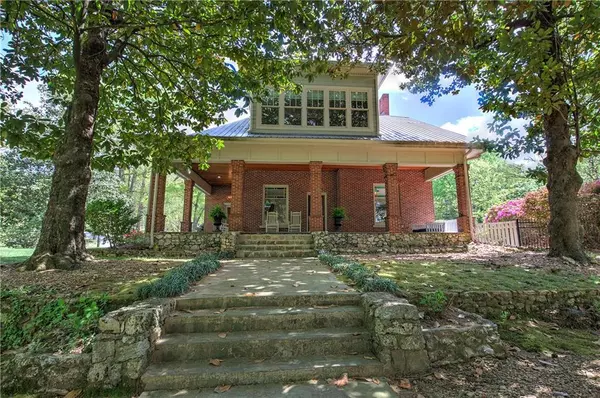 421 Boulevard HTS, Calhoun, GA 30701