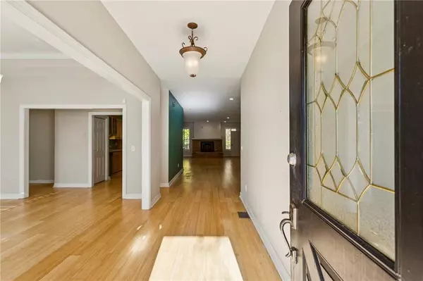 Dunwoody, GA 30360,2822 Christopher CT