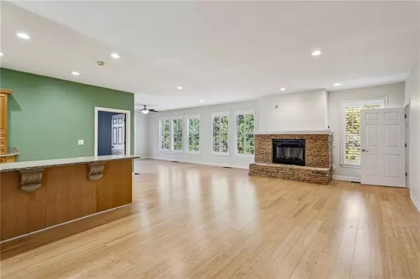 Dunwoody, GA 30360,2822 Christopher CT