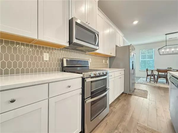 Atlanta, GA 30329,1160 Kendron LN #16