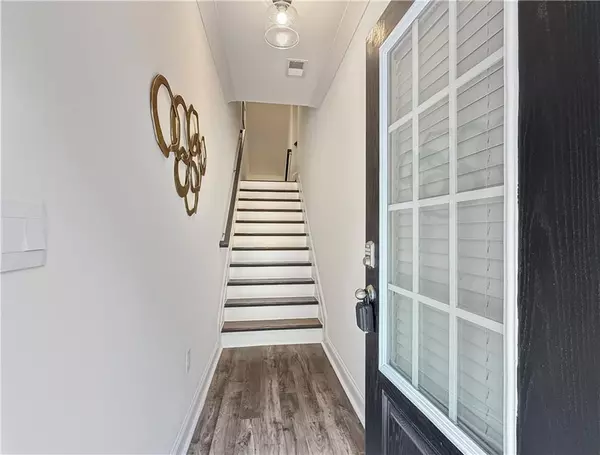 Atlanta, GA 30329,1160 Kendron LN #16