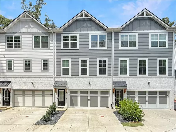 1160 Kendron LN #16, Atlanta, GA 30329