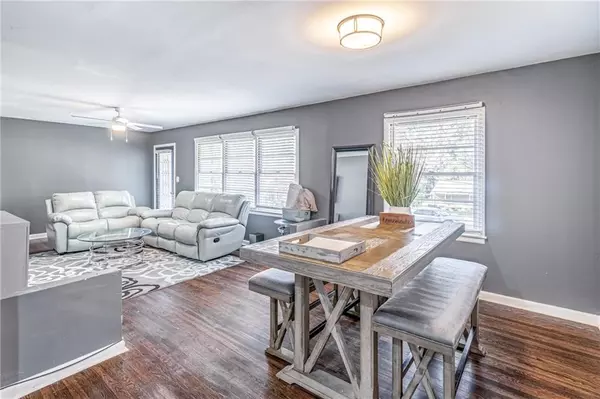 Atlanta, GA 30344,2456 Harwood DR