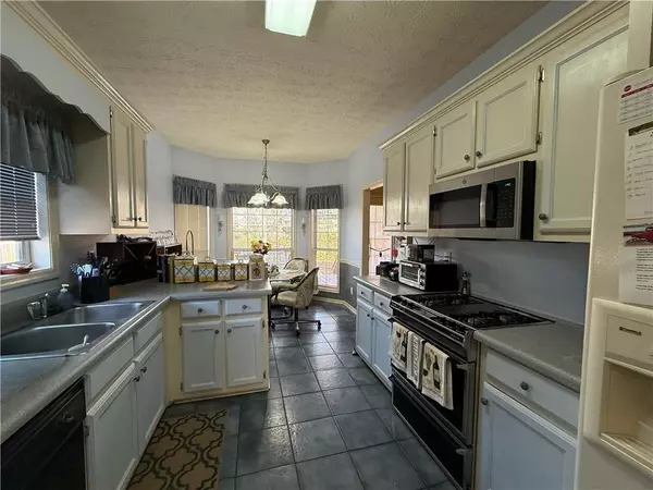 Lawrenceville, GA 30043,332 Clarion RD