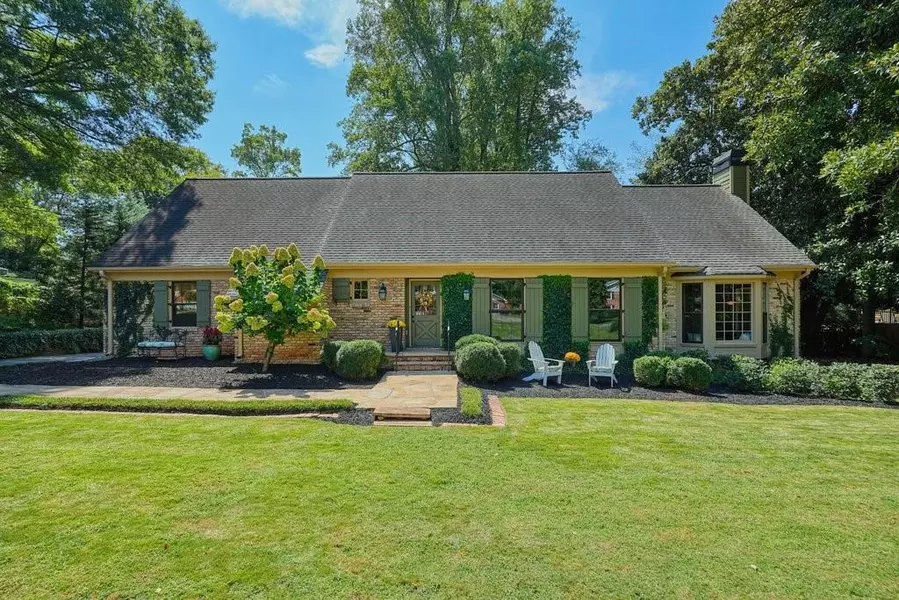 662 Bouldercrest DR SW, Marietta, GA 30064