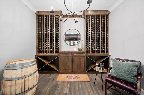 Ball Ground, GA 30107,1002 Overlook TER