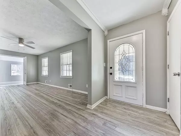 Riverdale, GA 30296,6266 Auburn DR